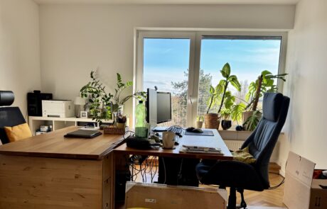 Arbeitszimmer moderne Vierzimmerwohnung