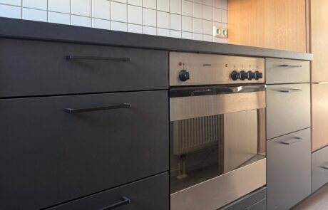 Küche Küchenfront Küche helle 2-Zimmer-Wohnung in Neufahrn