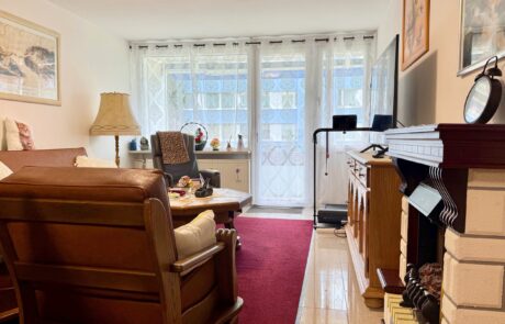 Wohnbereich Wohnzimmer familienfreundliche 3-Zimmer-Wohnung in Neufahrn